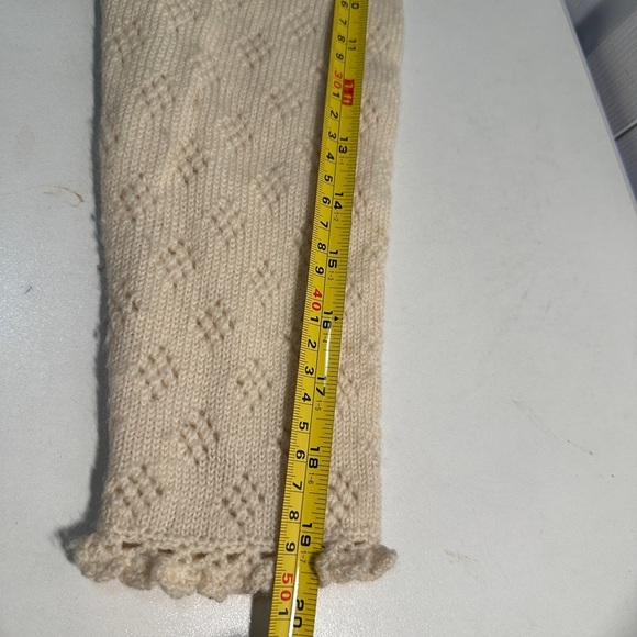 Elegant Cream Women's Sweater - Picture 11 of 11